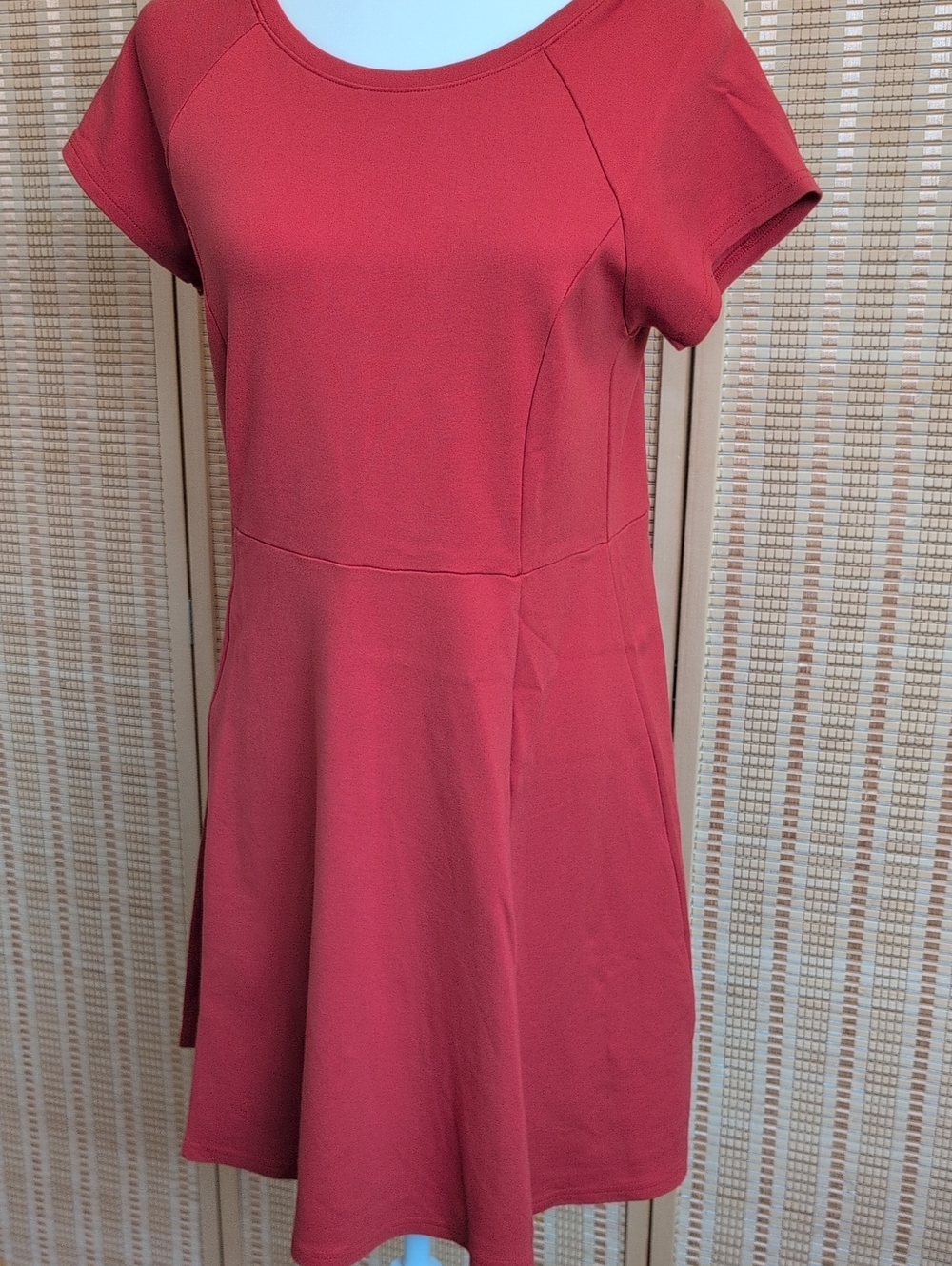 Forever 21 Classic Short-Sleeve Fit-and-Flare Dress in Coral